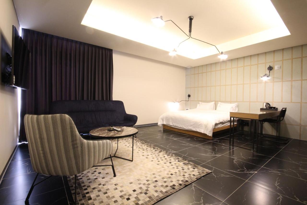 Hotel Eco Stay Чонджу Экстерьер фото