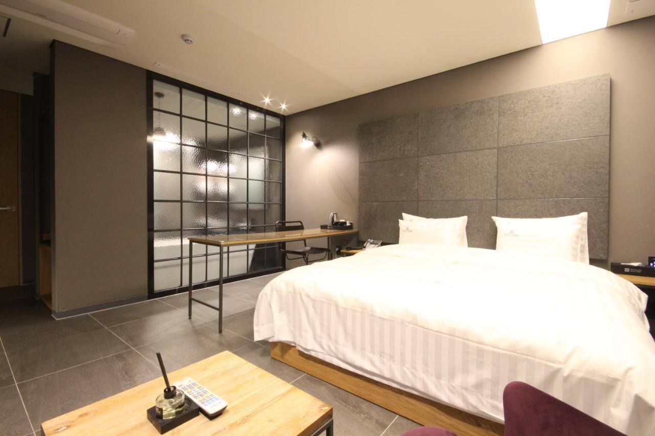 Hotel Eco Stay Чонджу Экстерьер фото
